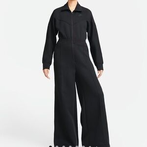 Nike sportswear tech windrunner